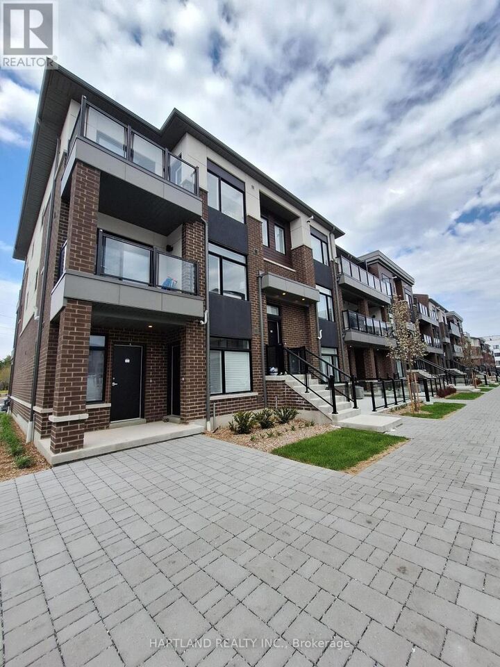 Property Photo:  1695 Dersan Street 1409  ON L1X 0S9 