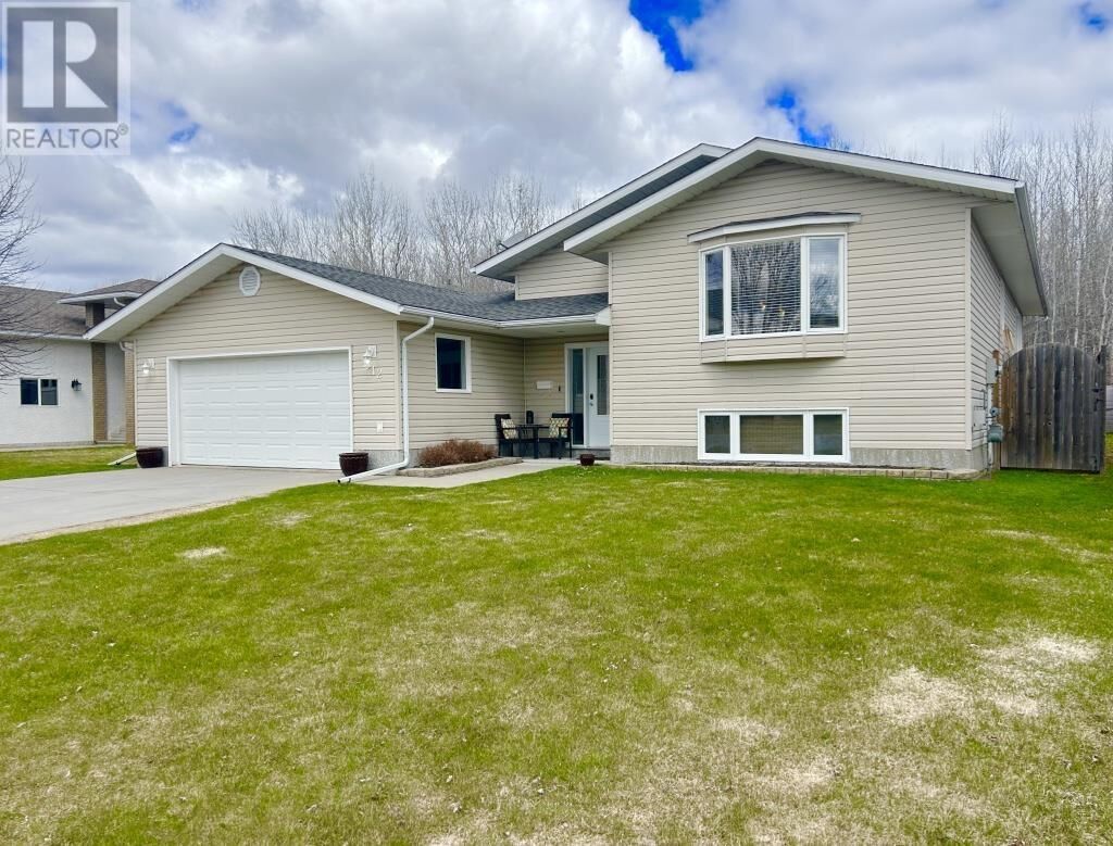 Property Photo:  912 Kaitlyn Drive  ON P9A 3X4 