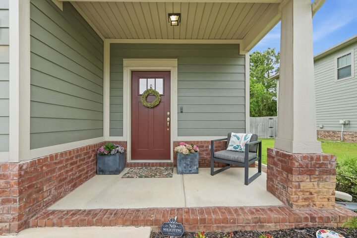 Property Photo:  2267 Janet Street  FL 32566 