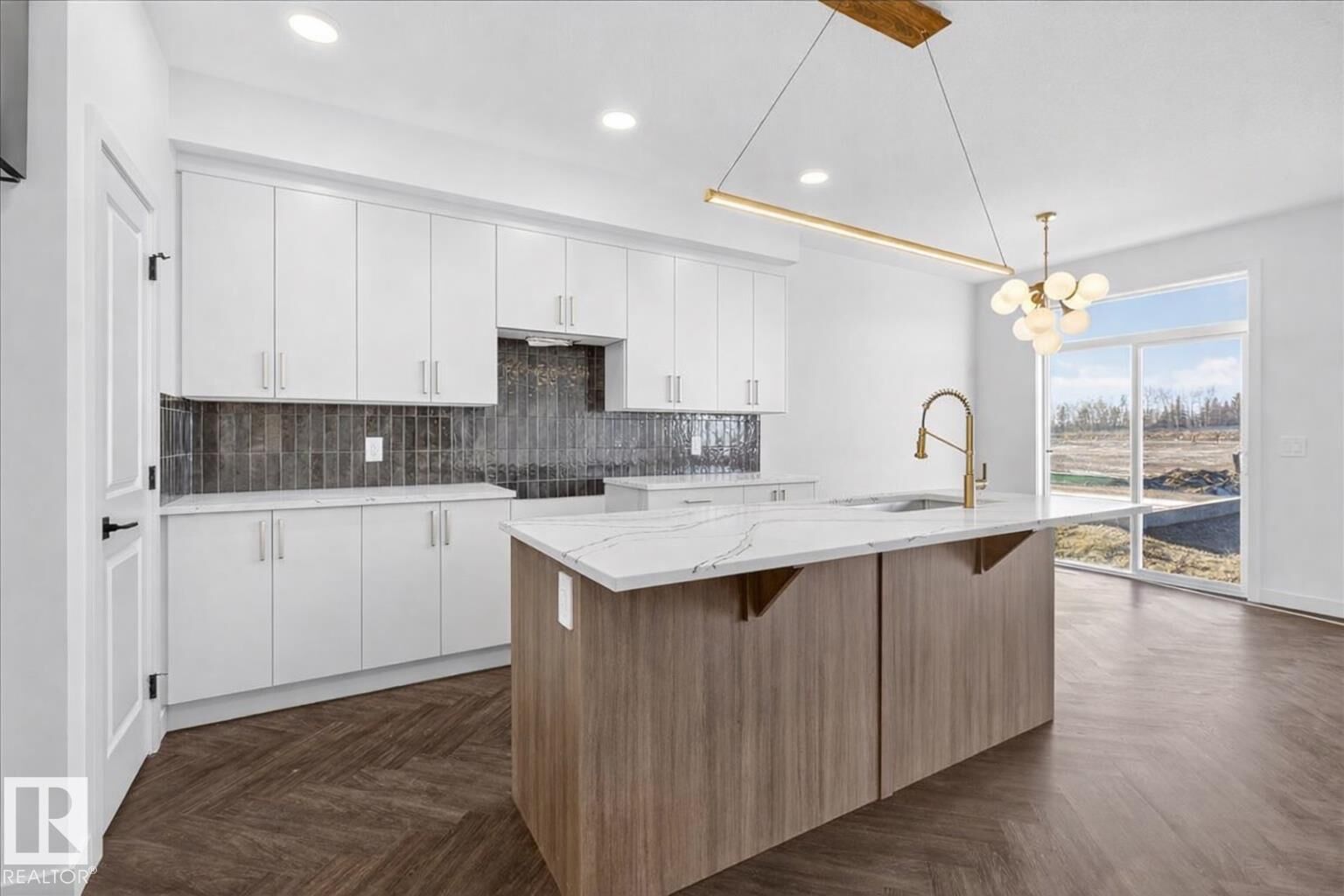 Property Photo:  2626 62 Street SW  AB T6X 3J7 