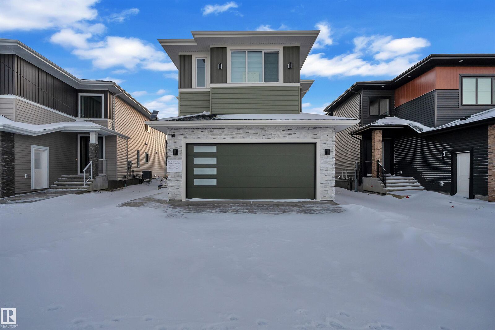 Property Photo:  2635 62 Avenue  AB T4X 3A4 