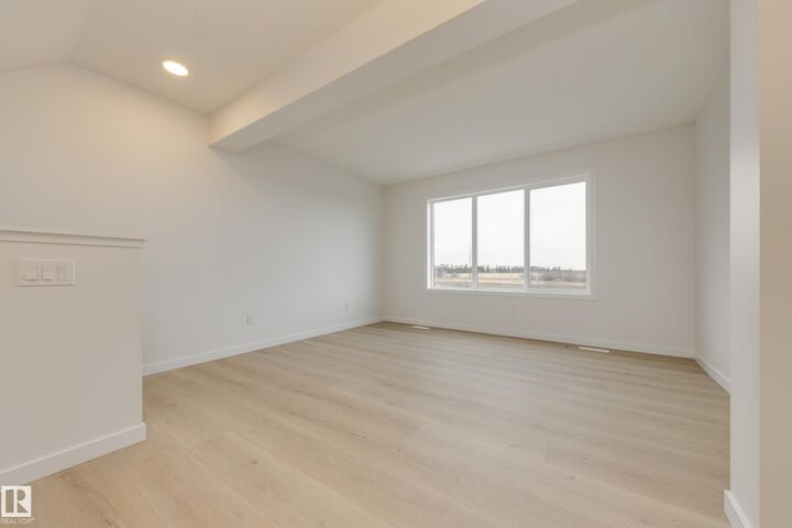 Property Photo:  17231 4 Street NW  AB T5Y 4G5 
