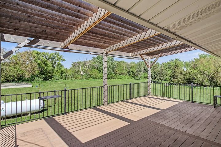 Property Photo: 2607 Nelson Ave IA 50569