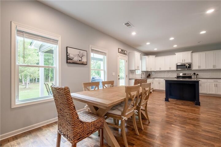 Property Photo:  719 Fairview Road  GA 30205 