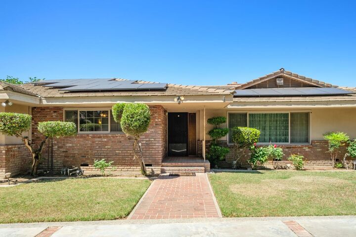 Property Photo:  5345 E Butler Avenue  CA 93727 