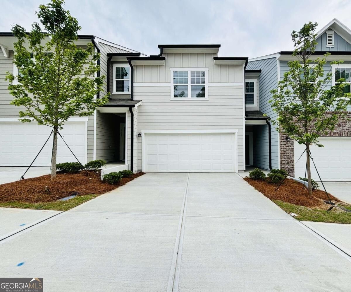 Property Photo: 3026 Osier Circle GA 30135