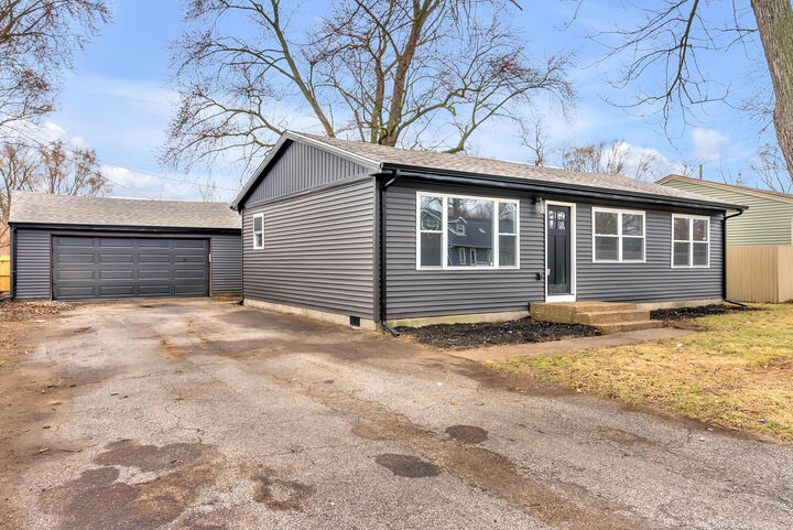 Property Photo:  6091 Mulberry Avenue  IN 46368 