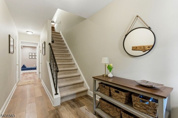 Property Photo:  40 Lexington Ln D  NJ 07480 