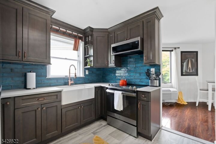 Property Photo:  50 Pine St 215  NJ 07042 