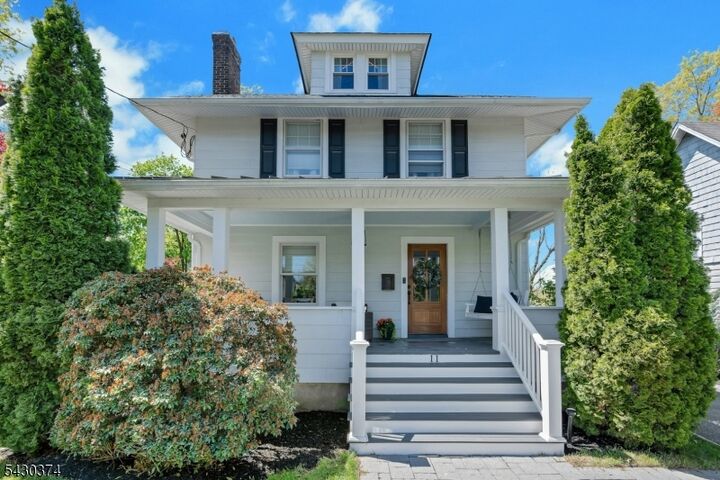 Property Photo:  11 Lewis Ave  NJ 07901 