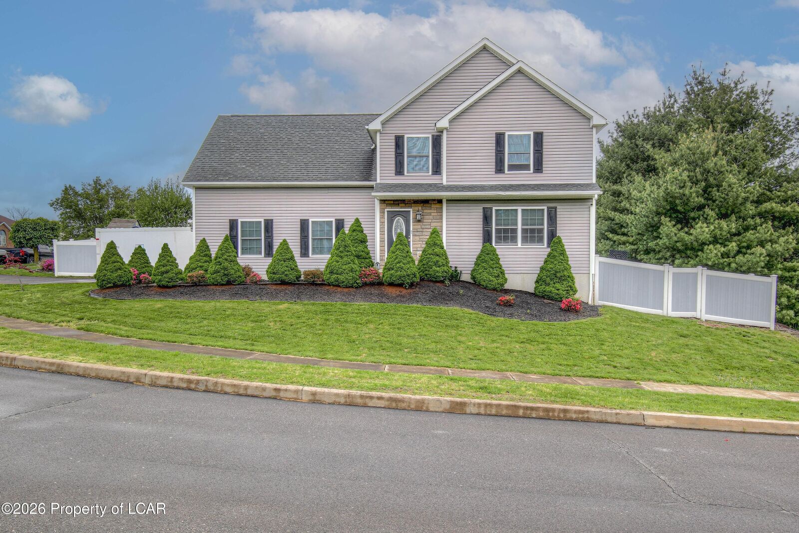 Property Photo:  266 Susquehannock Drive  PA 18702 