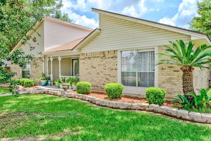 Property Photo:  2103 Avenue N  TX 77627 