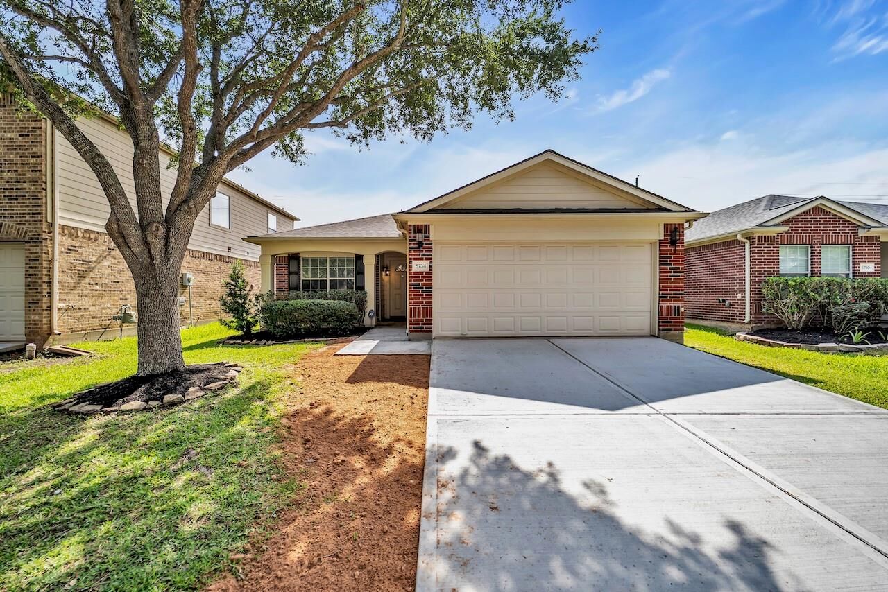 Property Photo:  5734 Baldwin Elm Street  TX 77407 
