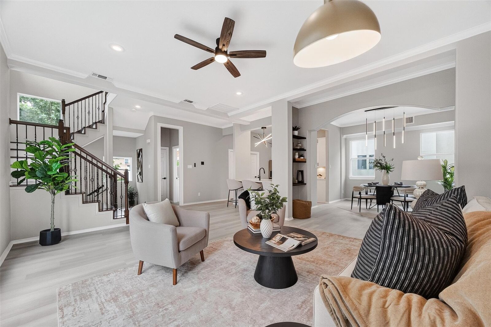 Property Photo:  1610 Holman Street  TX 77004 