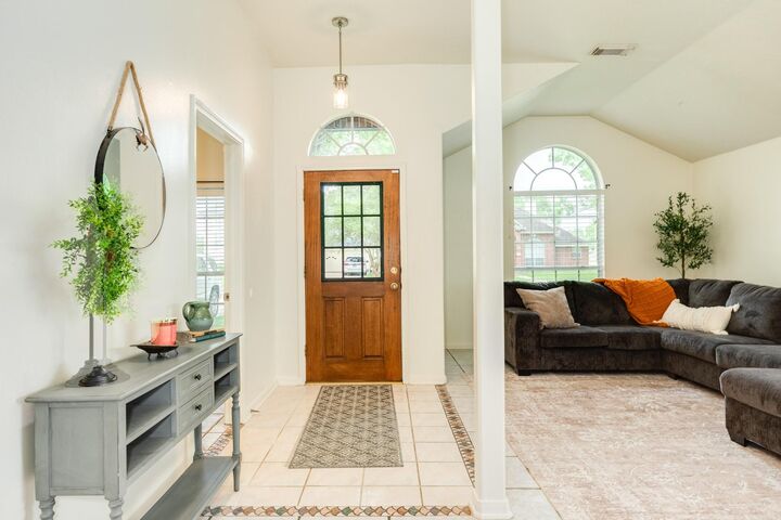 Property Photo: 105 Plum Circle TX 77566