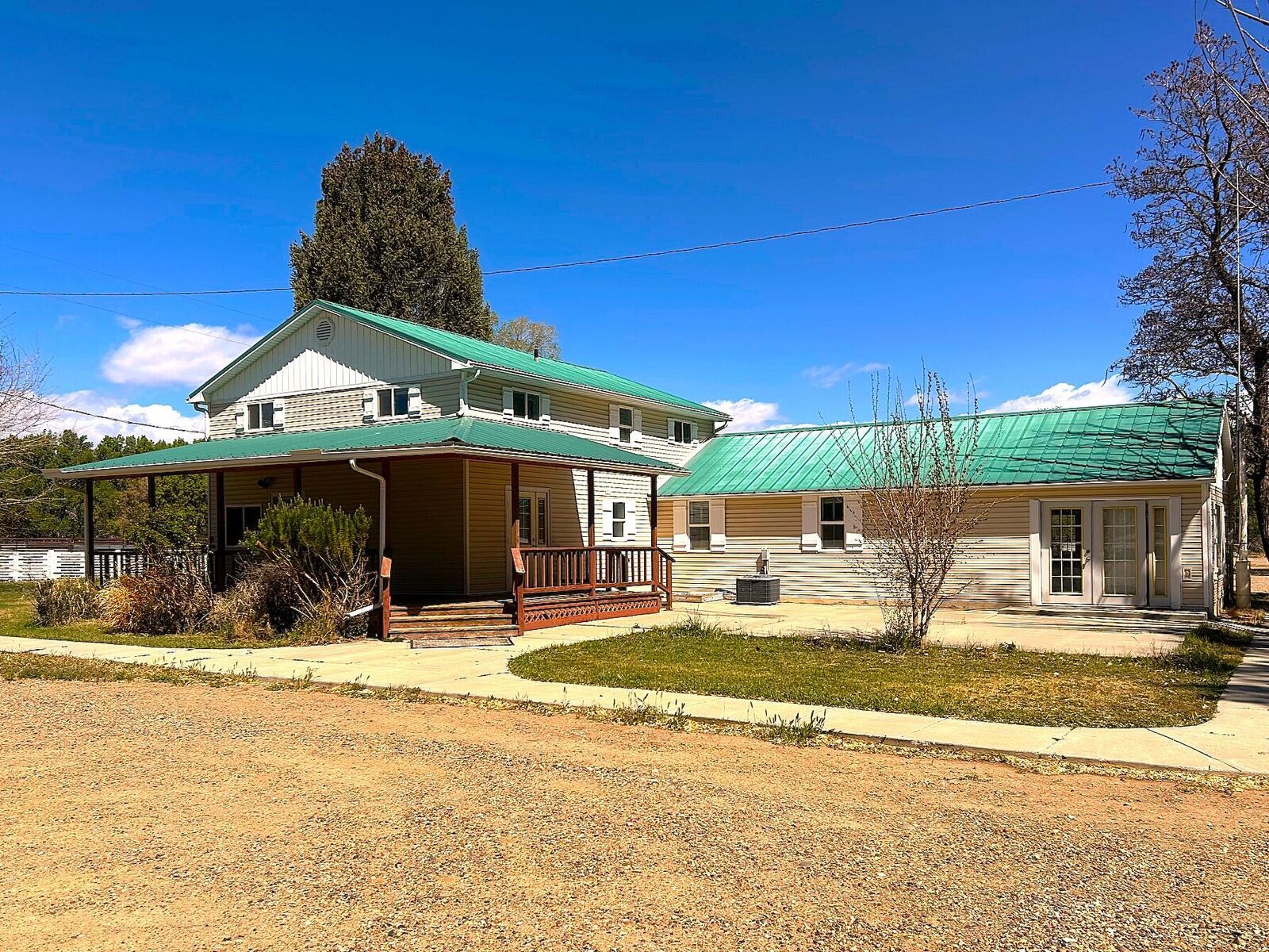 Property Photo:  280 N 300 E  UT 84726 