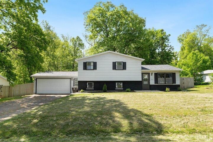 Property Photo:  2115 Graham Drive  IN 46818 
