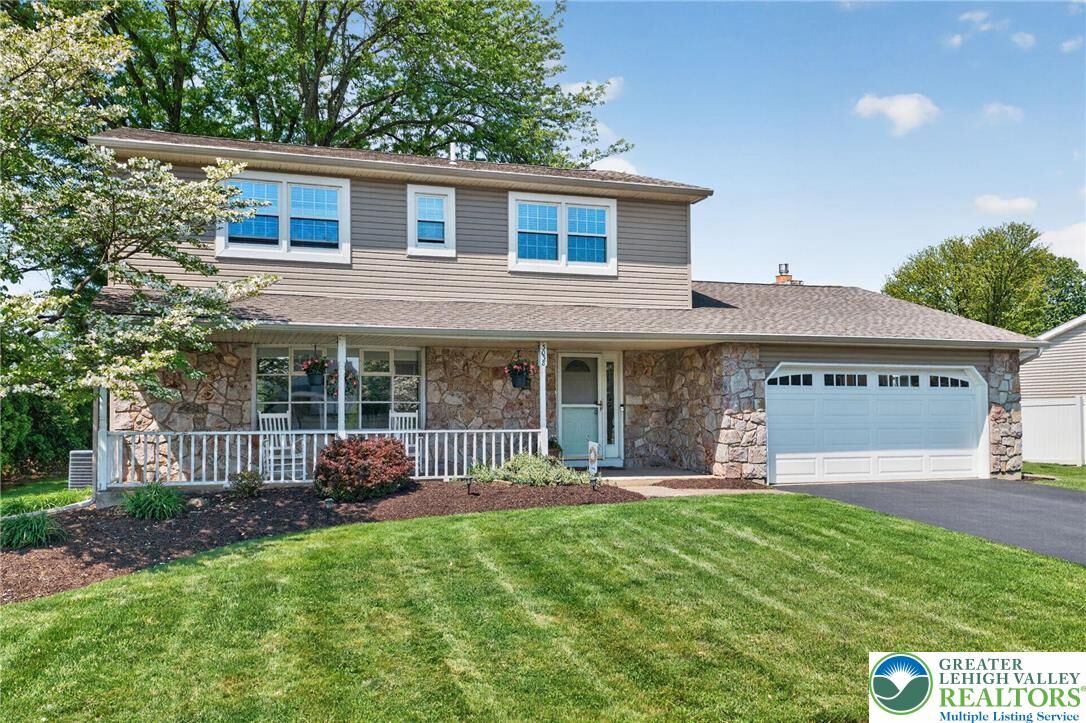 Property Photo:  3038 Sequoia Drive  PA 18062 