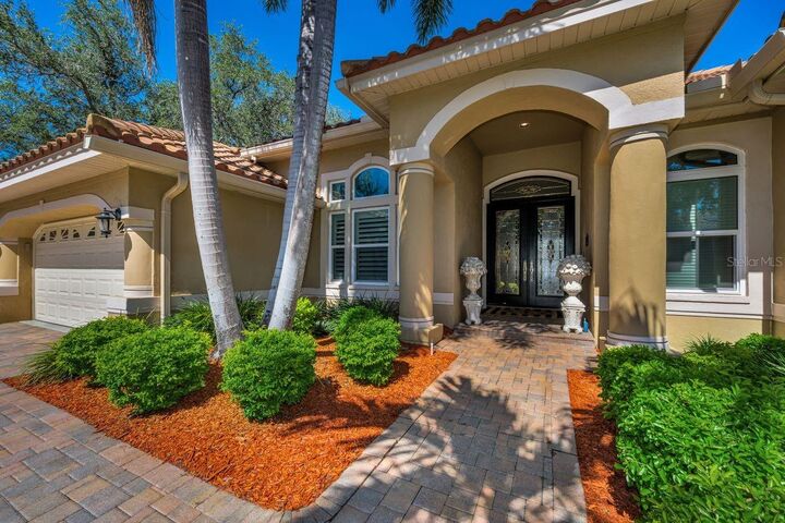 Property Photo: 970 Southern Pine Court NE FL 33703