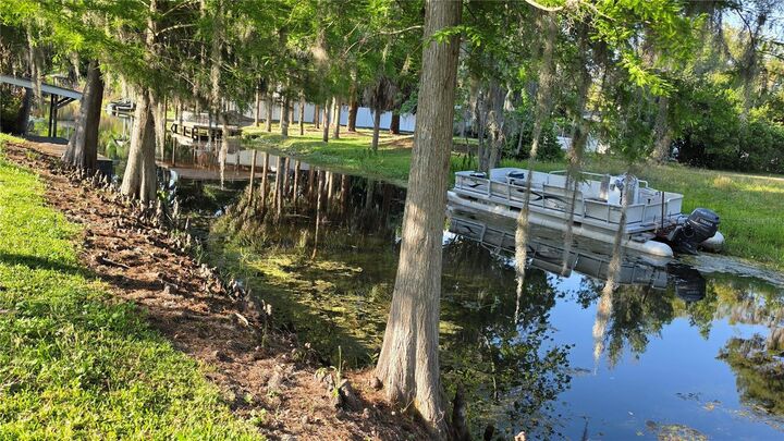 Property Photo:  33 Main Street  FL 34786 