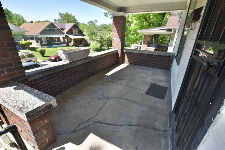 Property Photo:  2430 E 16th Street  IN 46201 