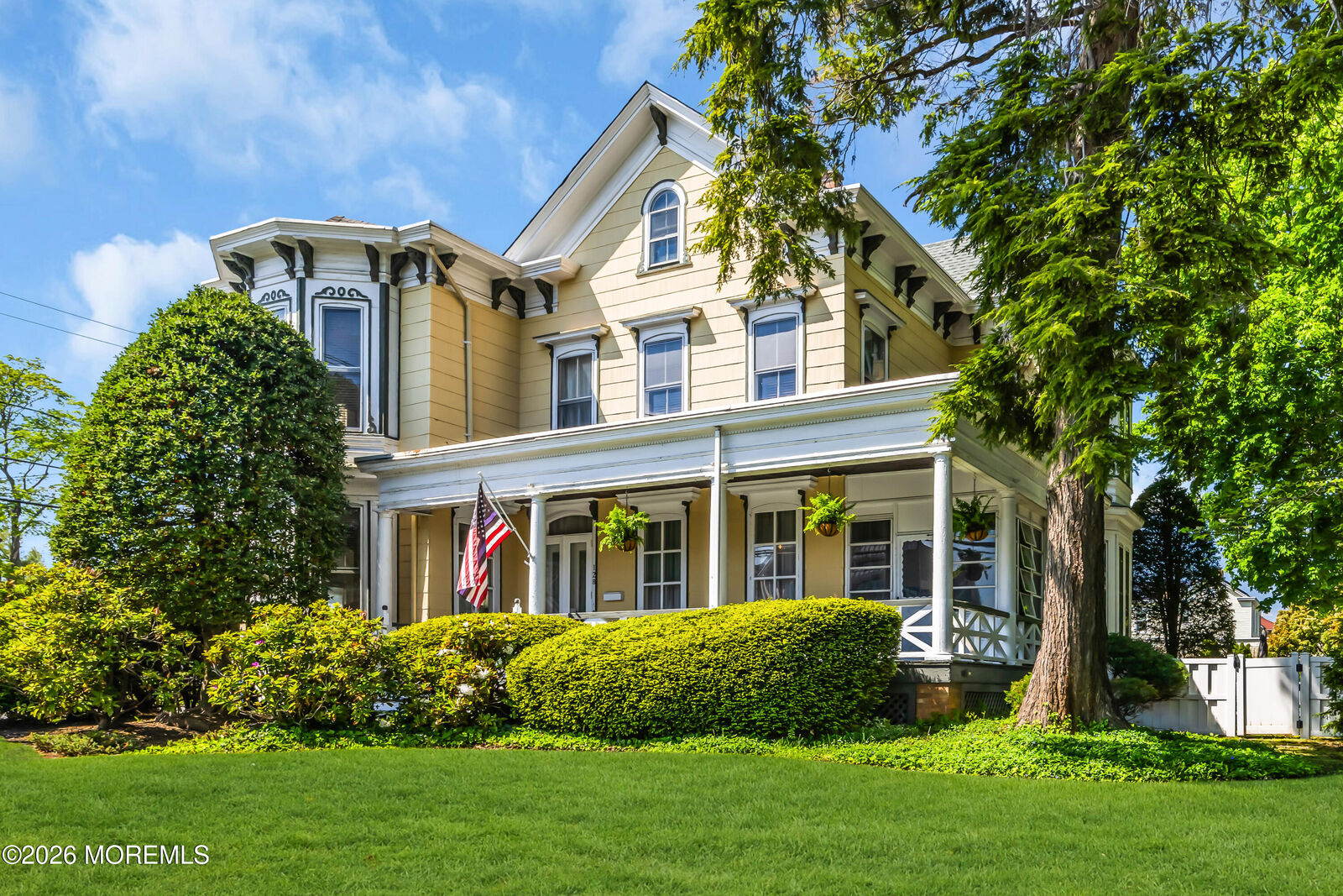 Property Photo:  128 Green Street  NJ 07095 