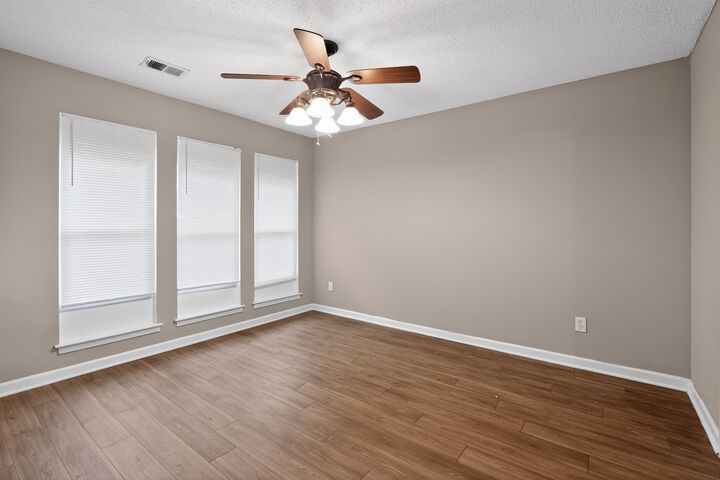 Property Photo:  1609 Red Barn Dr  TN 38016 