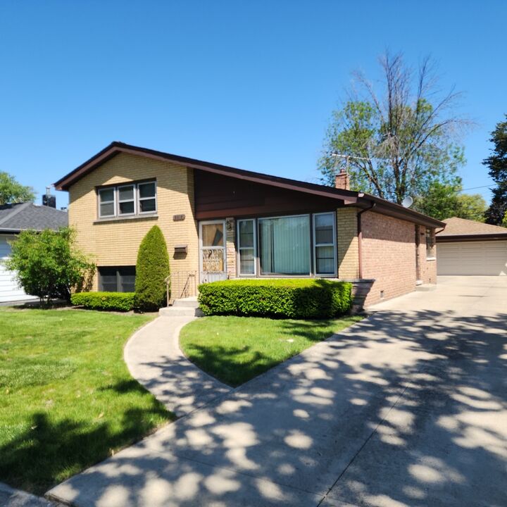 Property Photo:  5312 Kimball Place  IL 60453 