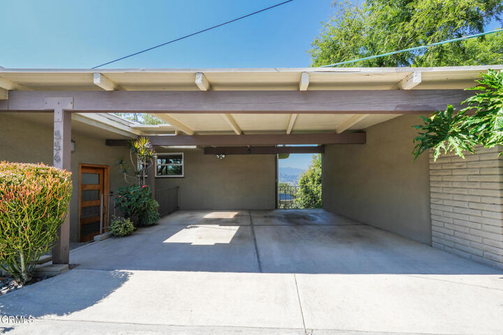 Property Photo:  556 Alta Vista Avenue  CA 91030 