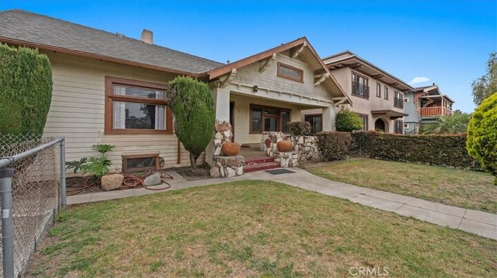 Property Photo:  872 W 47th Street  CA 90037 