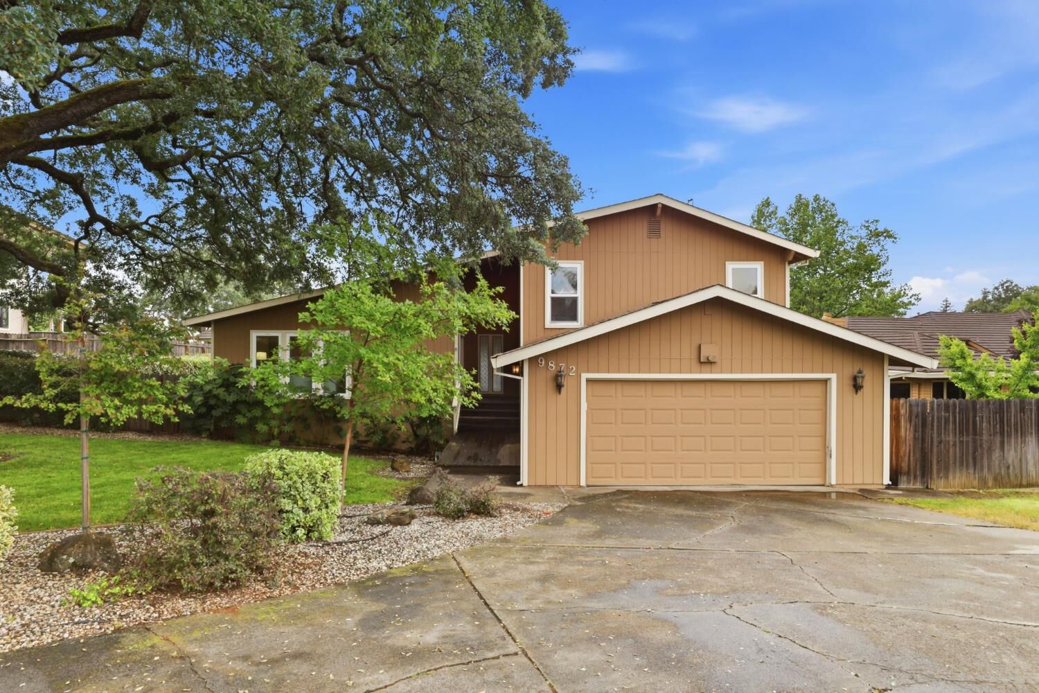 Property Photo:  9872 NE Oakplace  CA 95630 