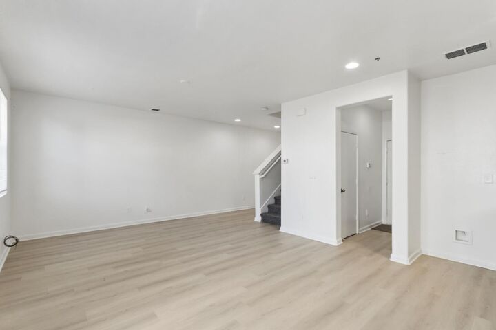 Property Photo:  8897 Robbins Road  CA 95829 