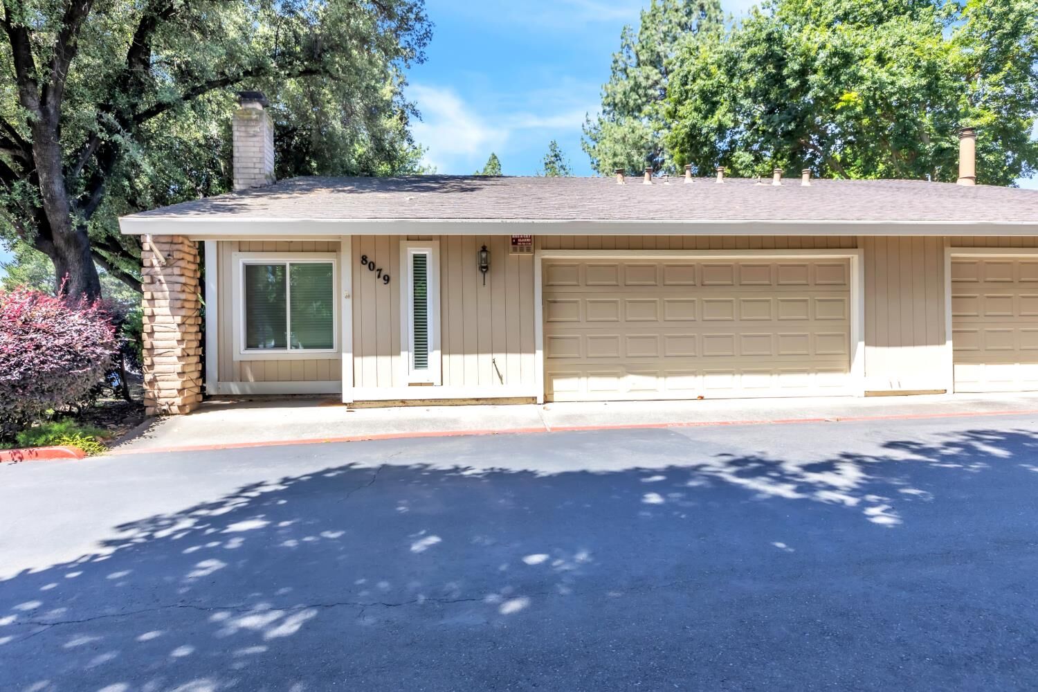 Property Photo:  8079 La Riviera Drive  CA 95826 