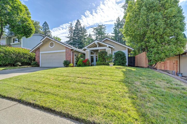 Property Photo: 129 Rambling Drive CA 95630