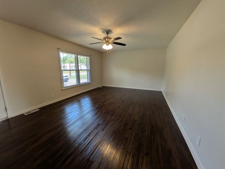 Property Photo:  809 Margret Dr  TN 37042 