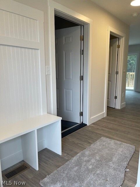 Property Photo: 9260 Chestnut Court OH 44241