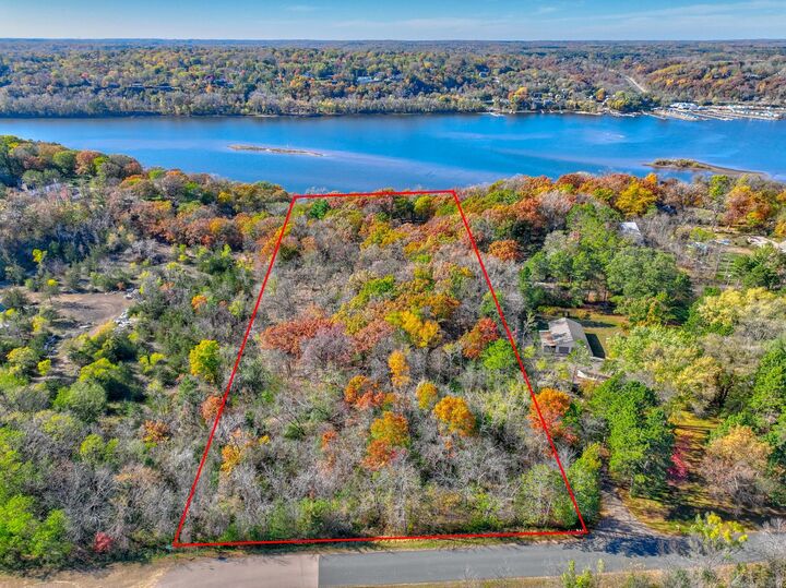 Property Photo:  1430 Triangle Drive  WI 54082 