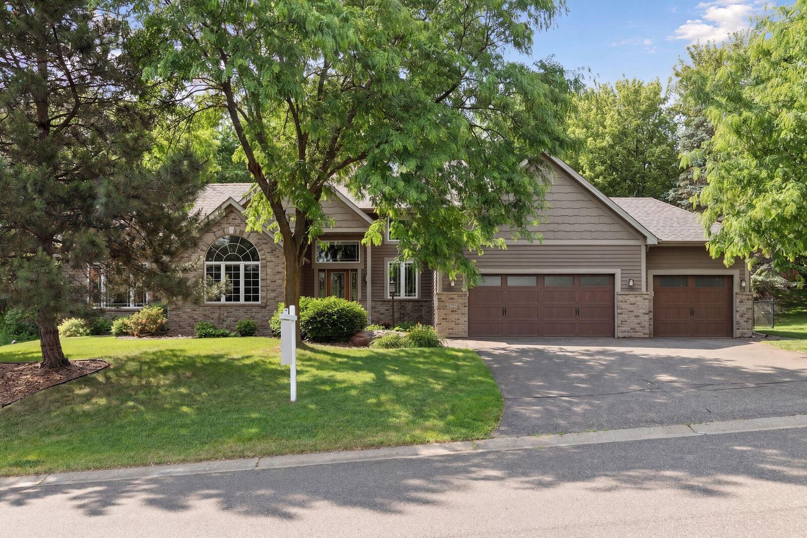 Property Photo:  19625 Ireland Way  MN 55044 