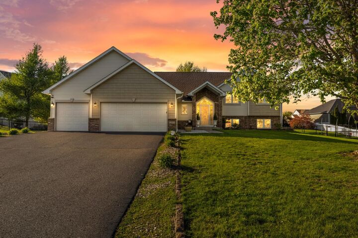 Property Photo:  19855 Burlington Path  MN 55024 