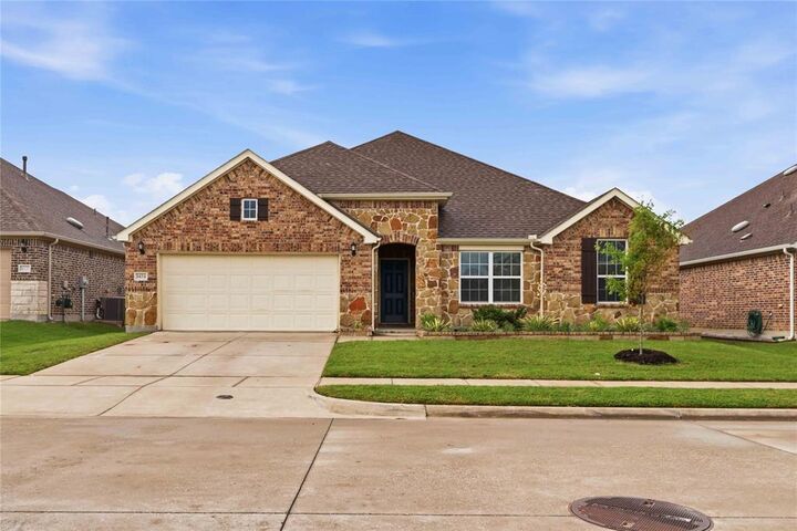 Property Photo:  1424 Millican Lane  TX 76227 