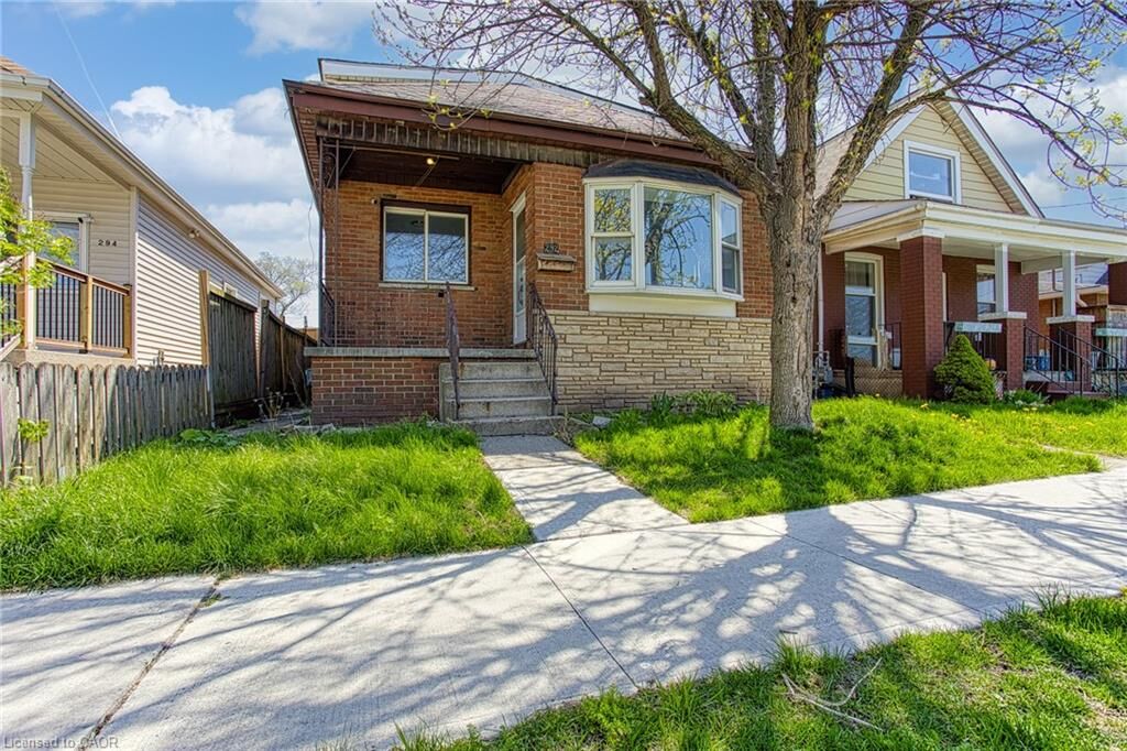 Property Photo:  292 Fairfield Avenue  ON L8H 5H6 