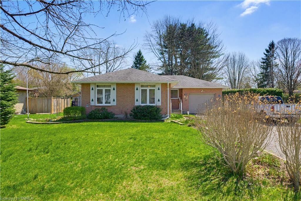 Property Photo:  65 Lyndhurst Avenue  ON N3Y 4J9 