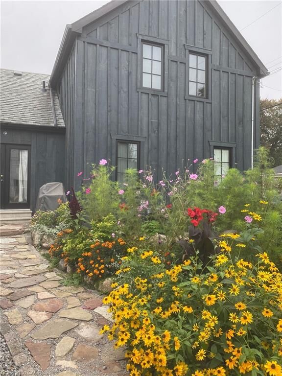Property Photo: 446 Macnab Street N ON L8L 1L4