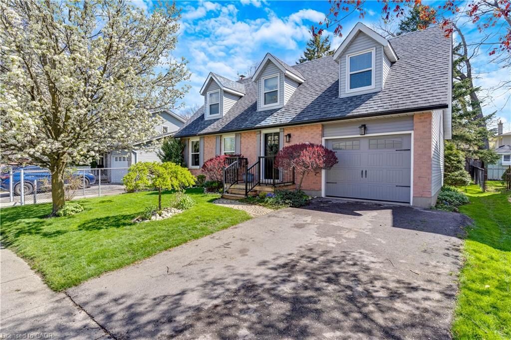 Property Photo:  288 Grand Ridge Drive  ON N1S 4X1 
