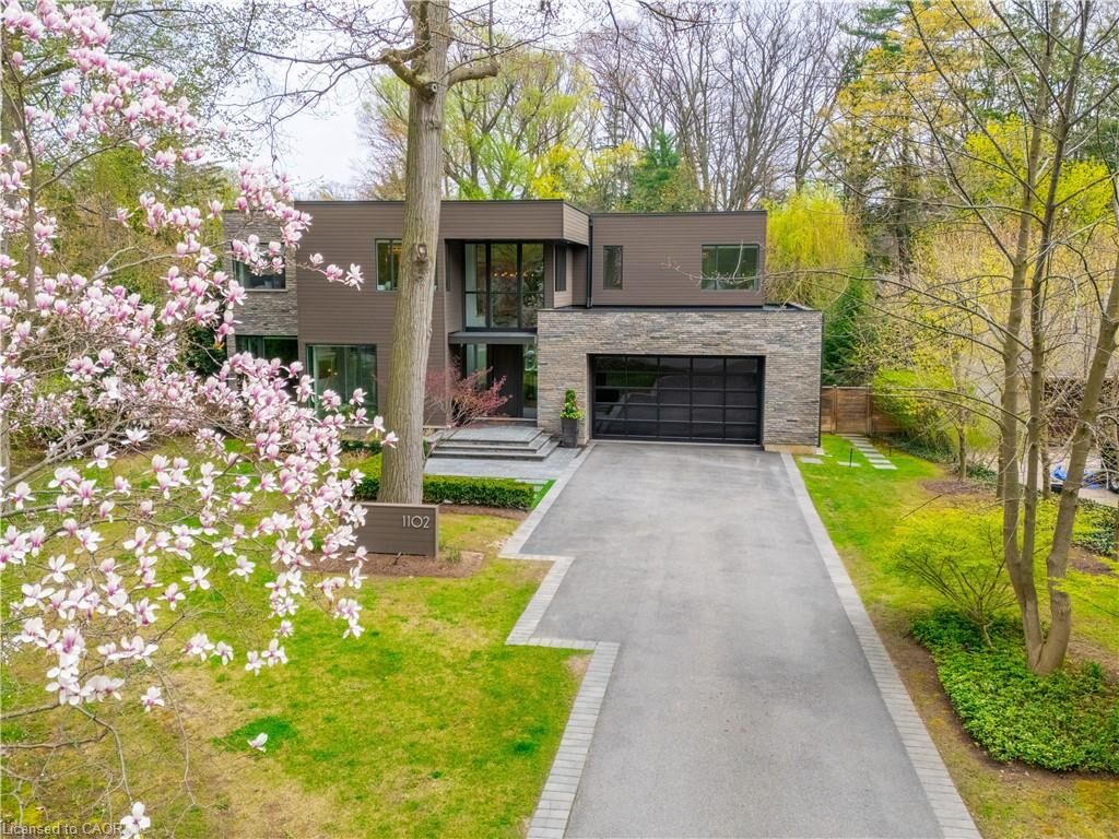 Property Photo:  1102 Crestview Street  ON L6J 2C6 