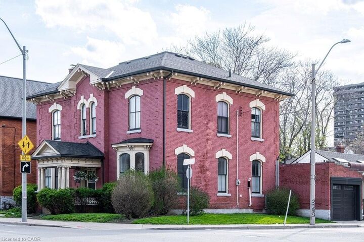 Property Photo:  58 Wellington Street S  ON L8N 2R1 