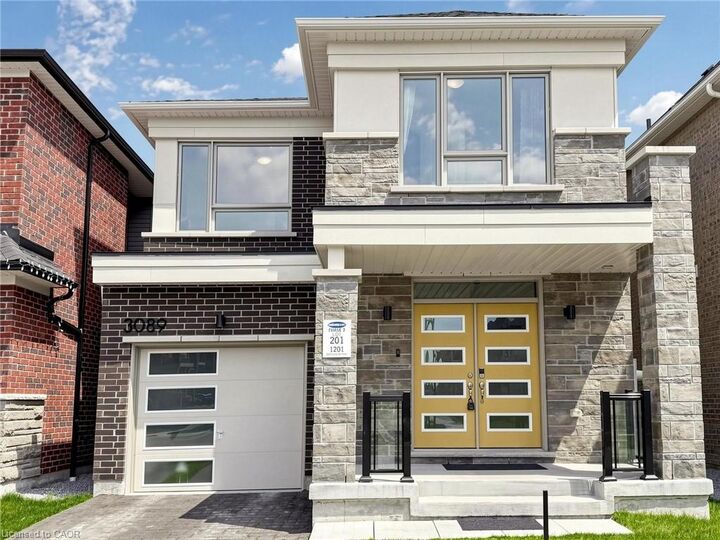 Property Photo:  3089 Blazing Star Avenue  ON L1Y 0B5 