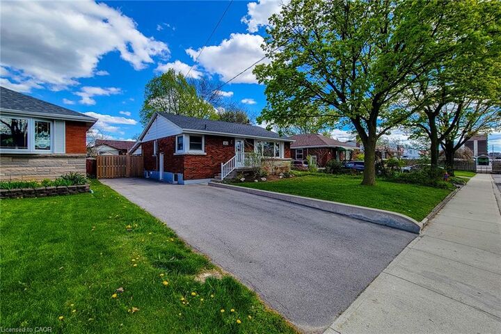 Property Photo:  183 Allenby Avenue  ON L9A 2V1 