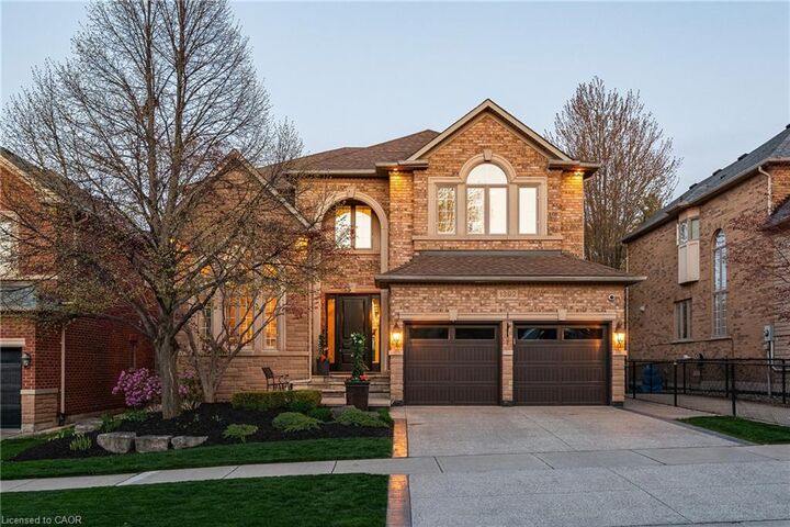 Property Photo:  1392 Clearwater Crescent  ON L6H 7J5 