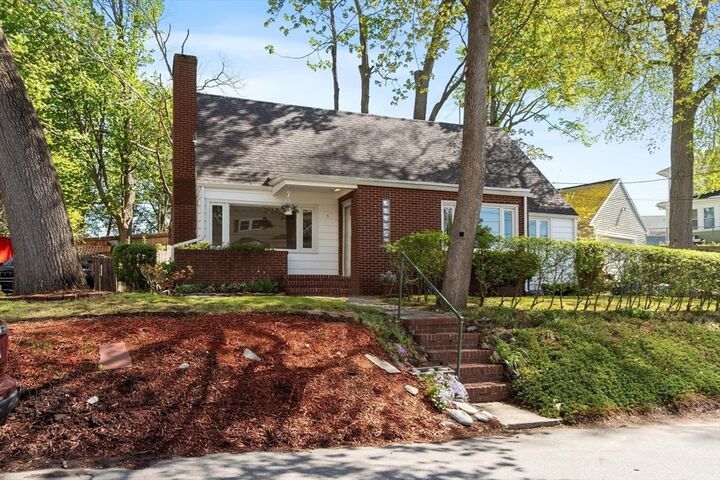 Property Photo:  4 Bicknell Terrace  MA 01841 